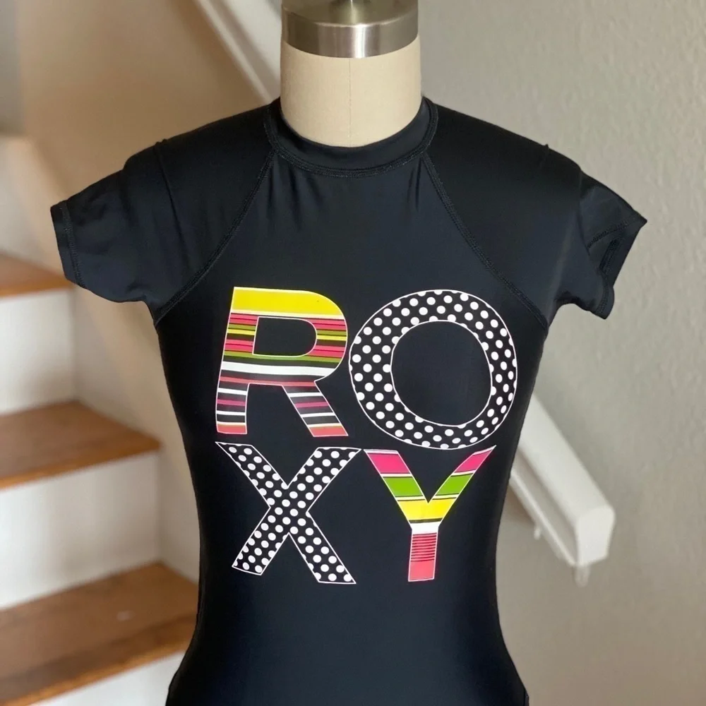 Roxy Girls Swim Short Sleeve Rash Guard Blk Logo​​​​​​​​​